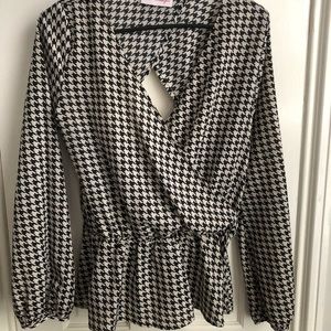 Boutique houndstooth top